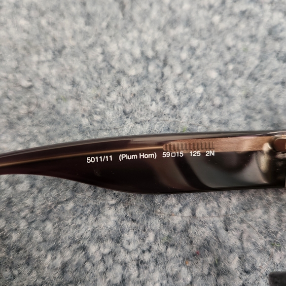 Coach Dark Purple Sunglasses With Logo - Picture 7 of 8